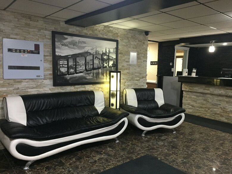 Motel Super 8 By Wyndham Red Deer