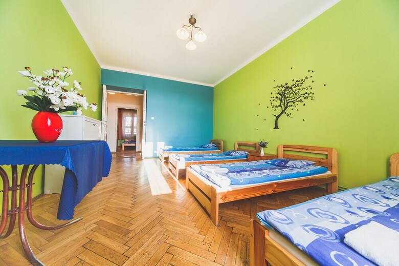 Hostal Tara Hostel