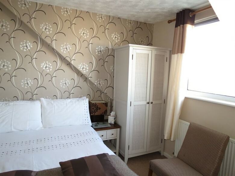 Hotel Spacious Central Cornish Townhouse