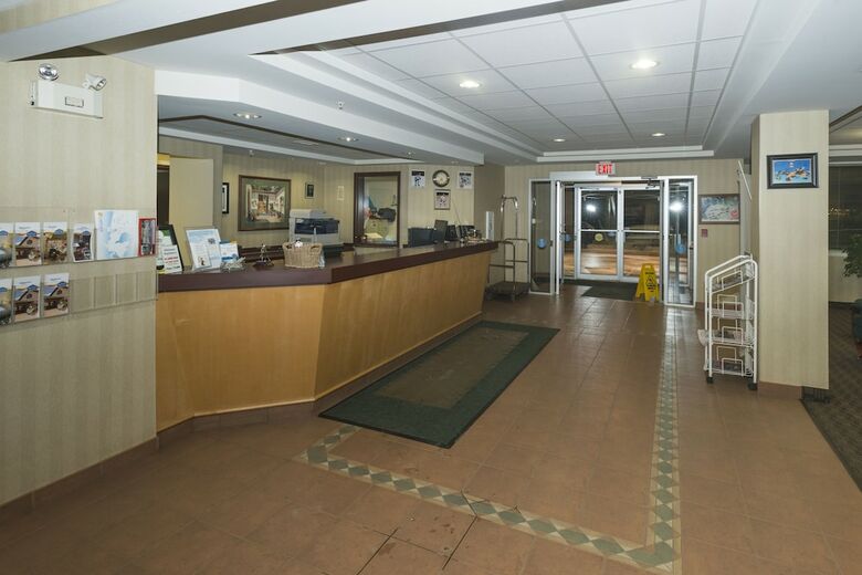 Hotel Lakeview Inns & Suites - Whitecourt