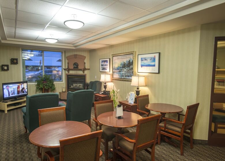 Hotel Lakeview Inns & Suites - Whitecourt