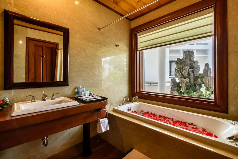 Huong Giang Hotel Resort And Spa