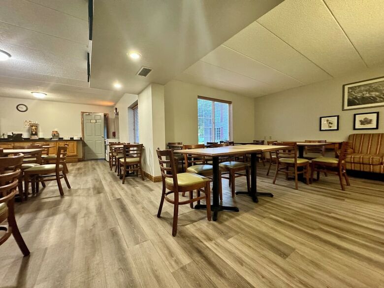 Hotel Quality Inn & Suites