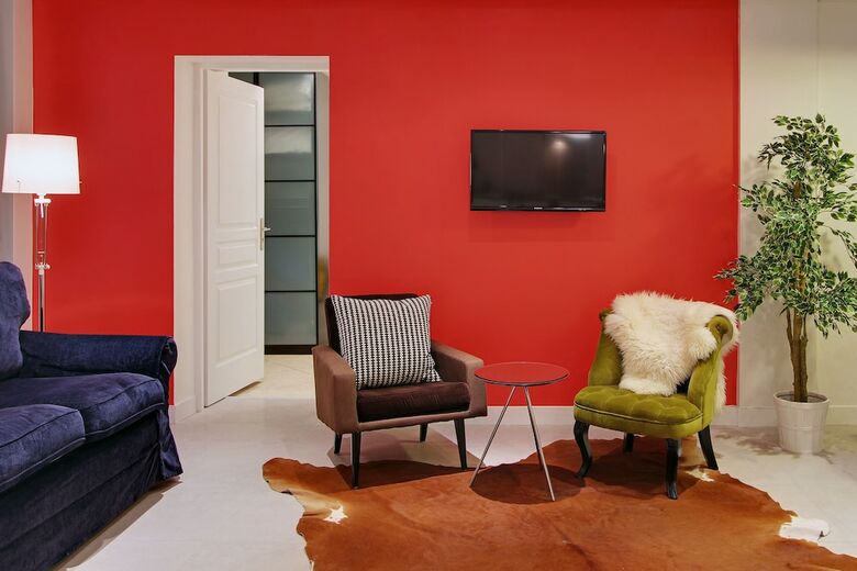 Short Stay Group Museum View Serviced Apartments