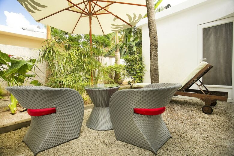 Bed & Breakfast Esprit Libre Restaurant And Guest House