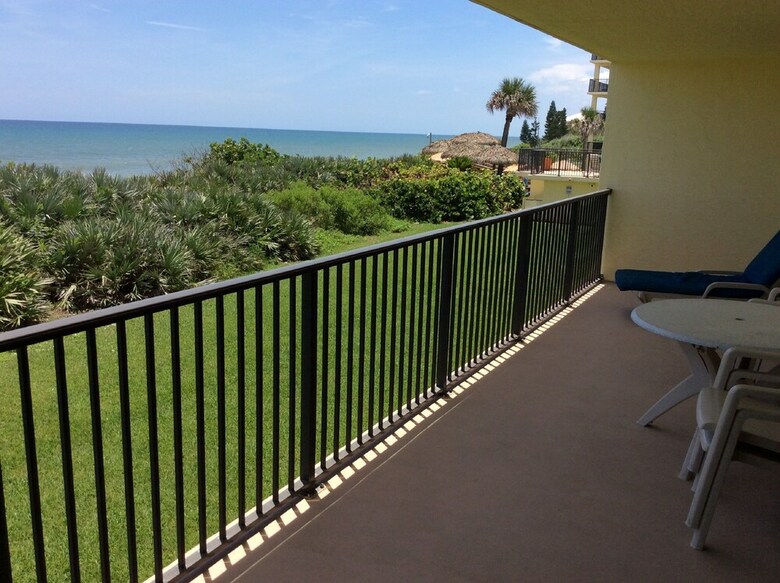 Las Olas Beach Club