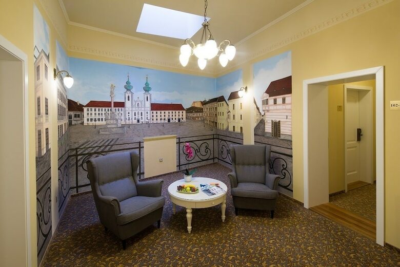Barokk Hotel Promen�d Gyor