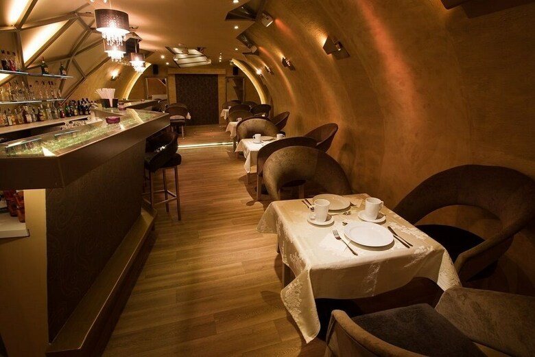 Barokk Hotel Promen�d Gyor