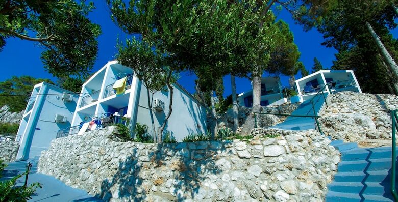 Beach Hotel