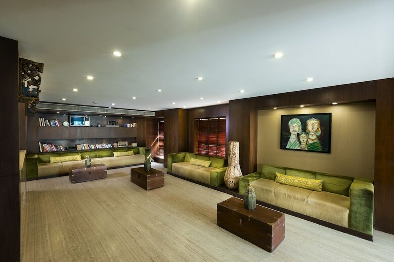 Hotel Grand Residence