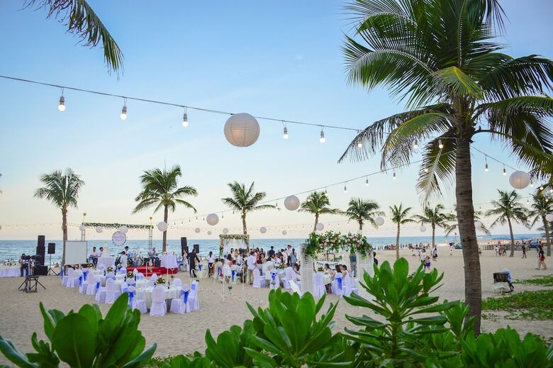 Holiday Beach Danang Hotel & Resort