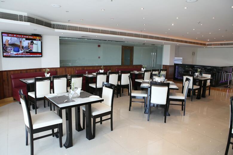 Hotel Ramhan Palace