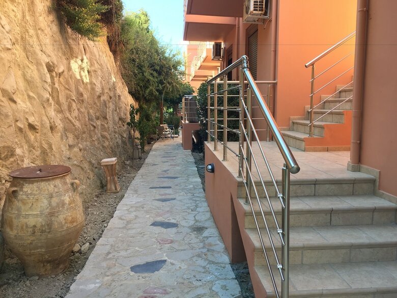 Porto Kalyves Seaside Apartments