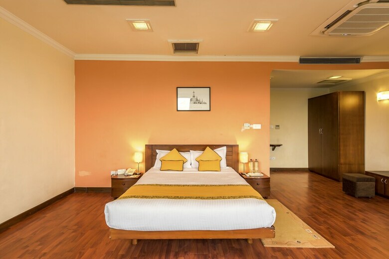 Airport Hotel