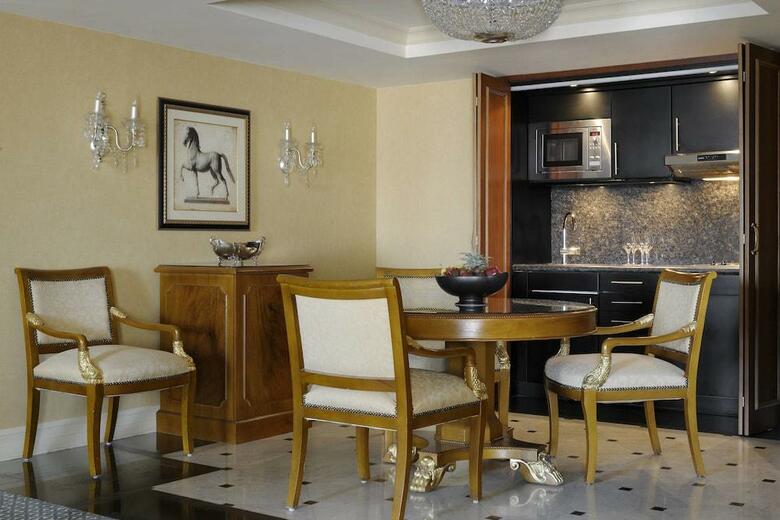Cairo Marriott Hotel & Omar Khayyam Casino