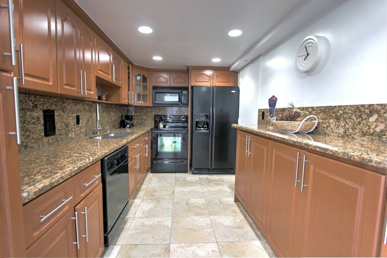 Hollywood Condos