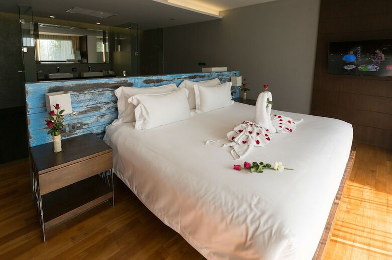 Apartamento Away Phuket Le Coral