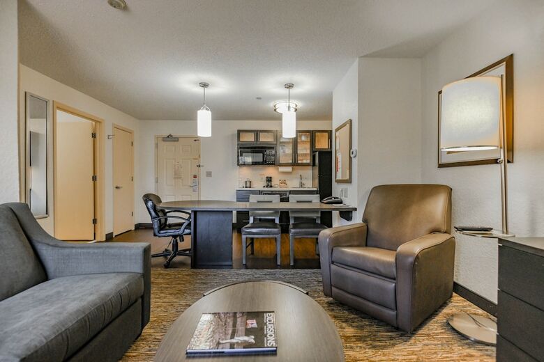 Hotel Candlewood Suites Birmingham - Hoover