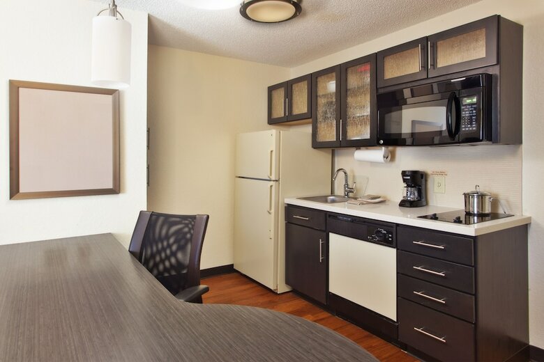 Hotel Candlewood Suites Birmingham - Hoover