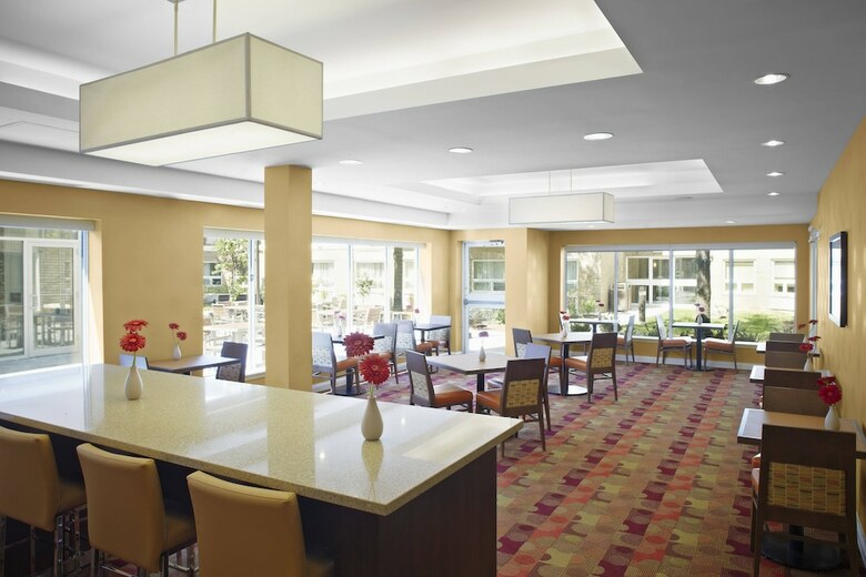 Hotel Towneplace Suites By Marriott Mississauga-arpt Corp Ctr
