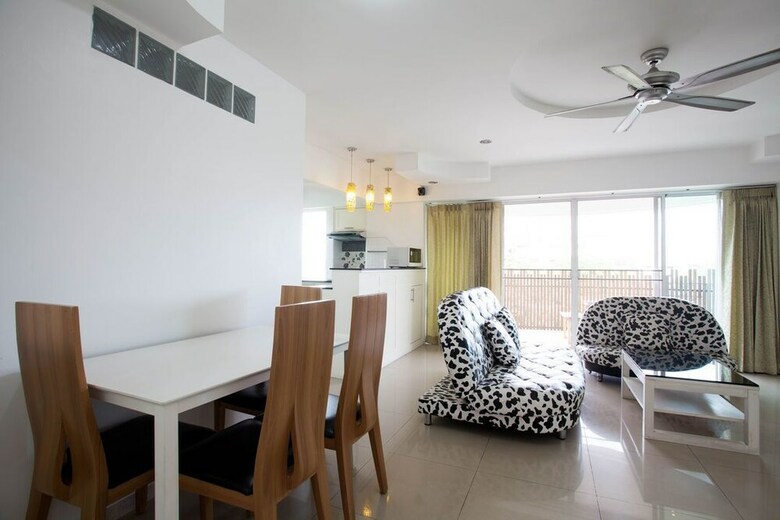 Apartamentos Galare Thong Tower