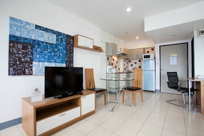 Apartamentos Galare Thong Tower