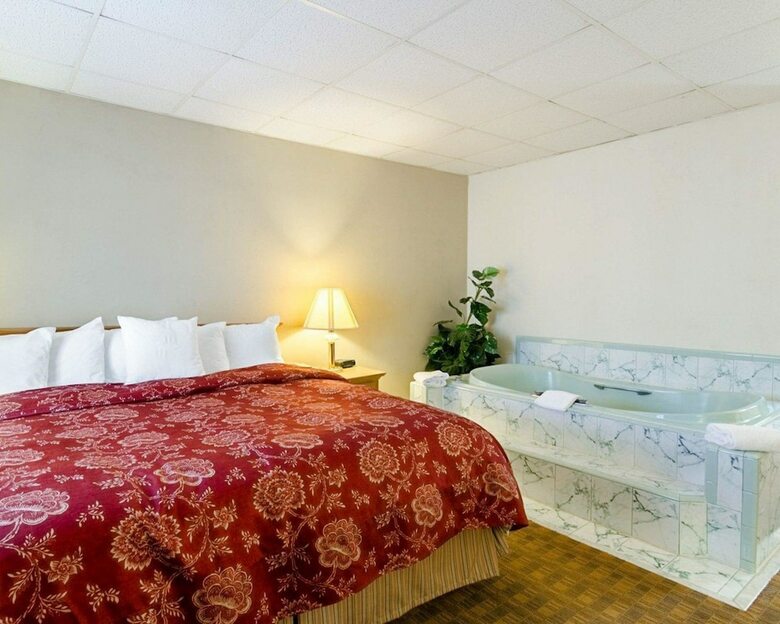 Hotel Rodeway Inn Historic