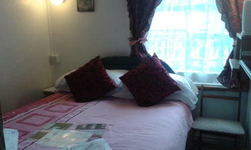 Jollies Hotel