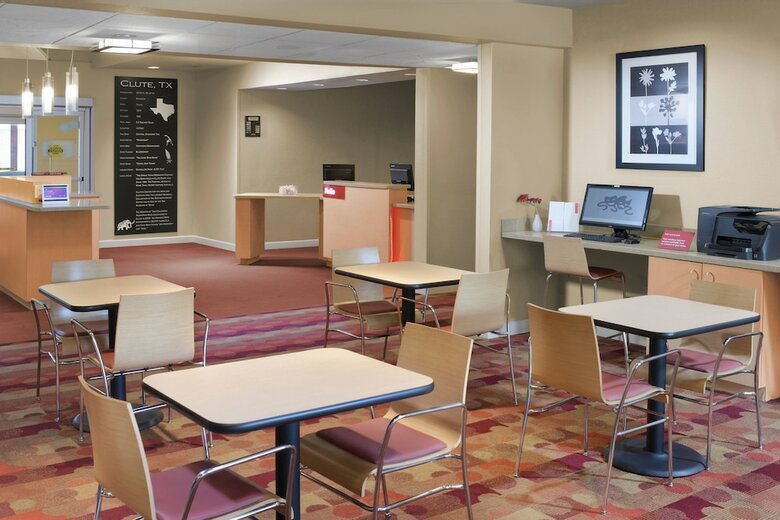 Hotel Towneplace Suites By Marriott Lake Jackson Clute