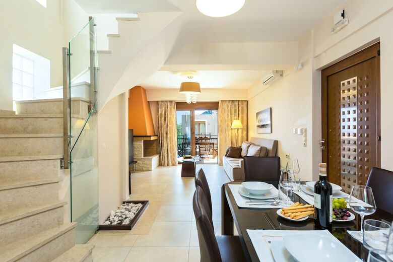 Aparthotel Pantheon Villas & Suites