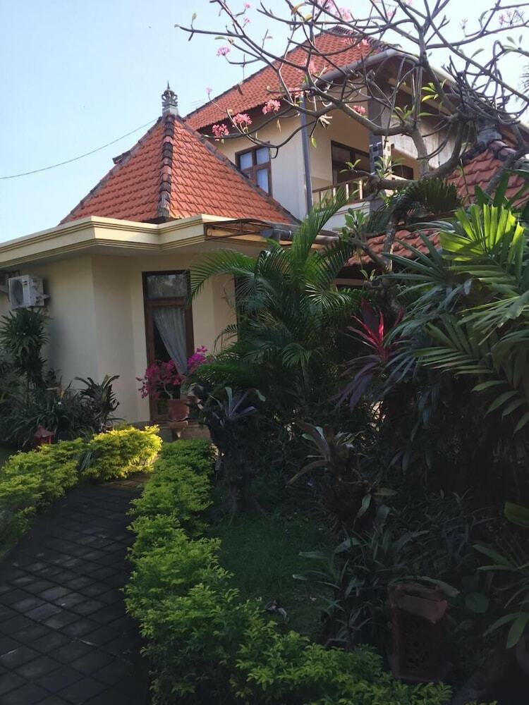 Intan Mutiara Sanur Beach Villa