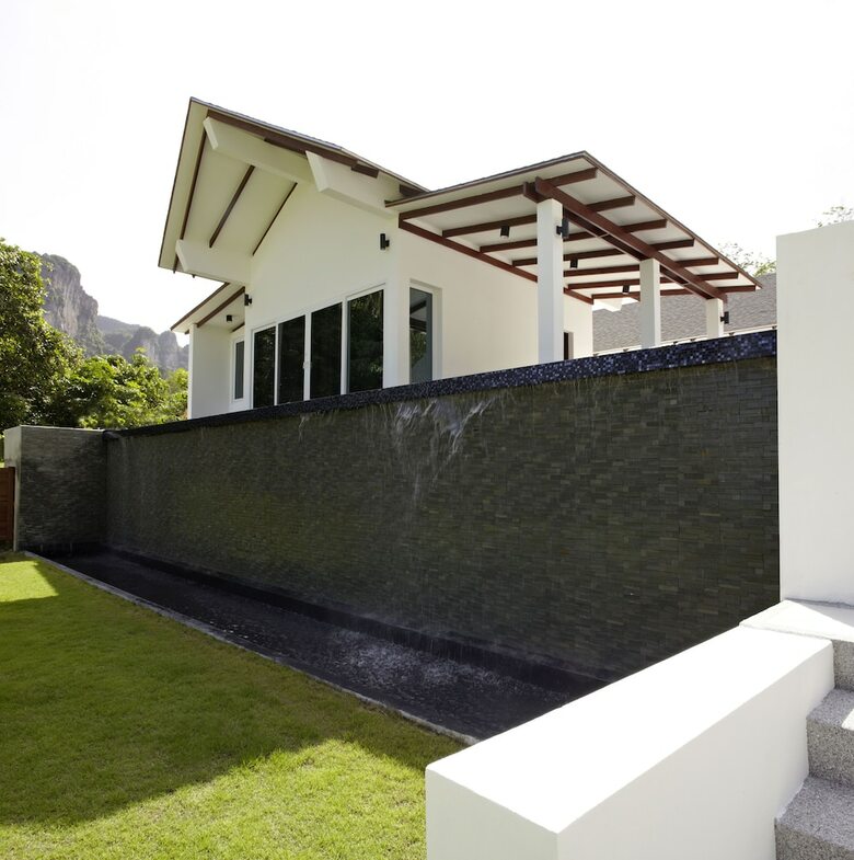 Villa The Beach House