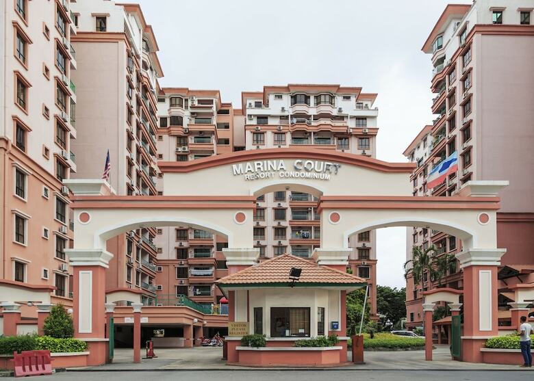 Marina Court Resort Condominium