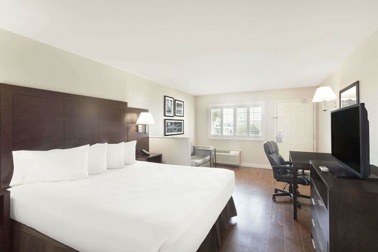 Hotel Baymont By Wyndham Modesto Salida