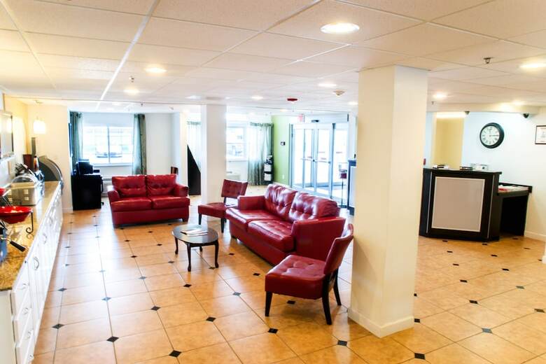Hotel Three Rivers Inn & Suites