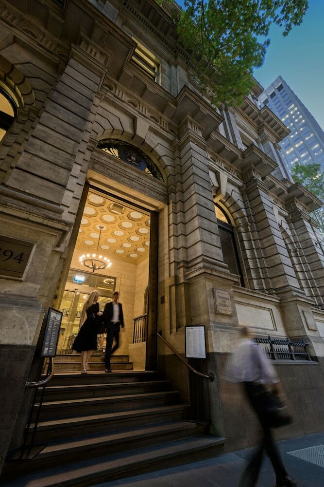 Treasury On Collins Apartment Hotel