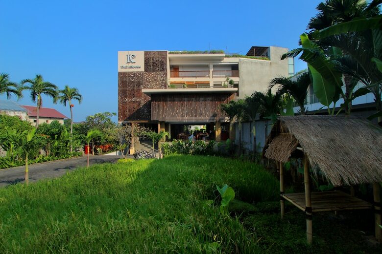 Apartamento The Kirana Canggu Hotel