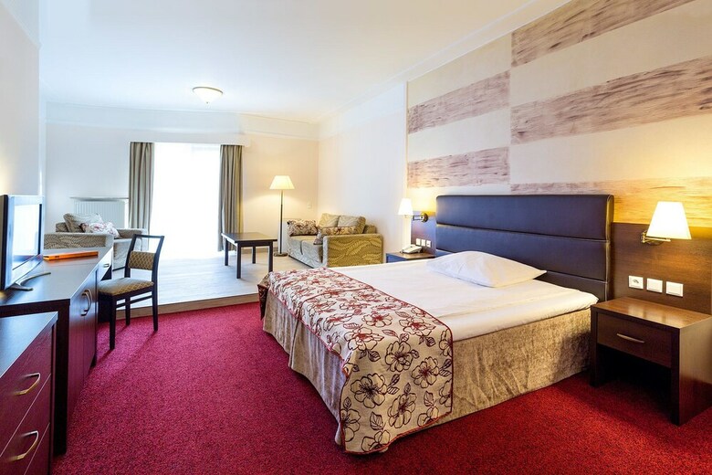 Papuga Park Hotel