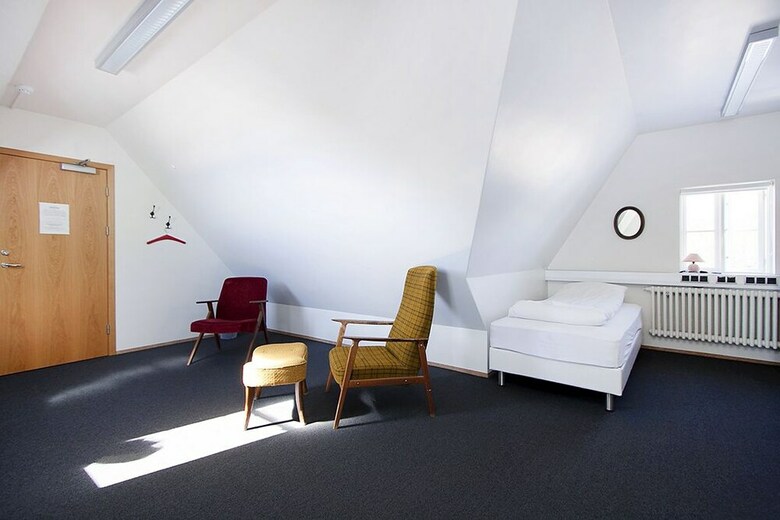 Hotel Heradsskolinn Historic Guesthouse