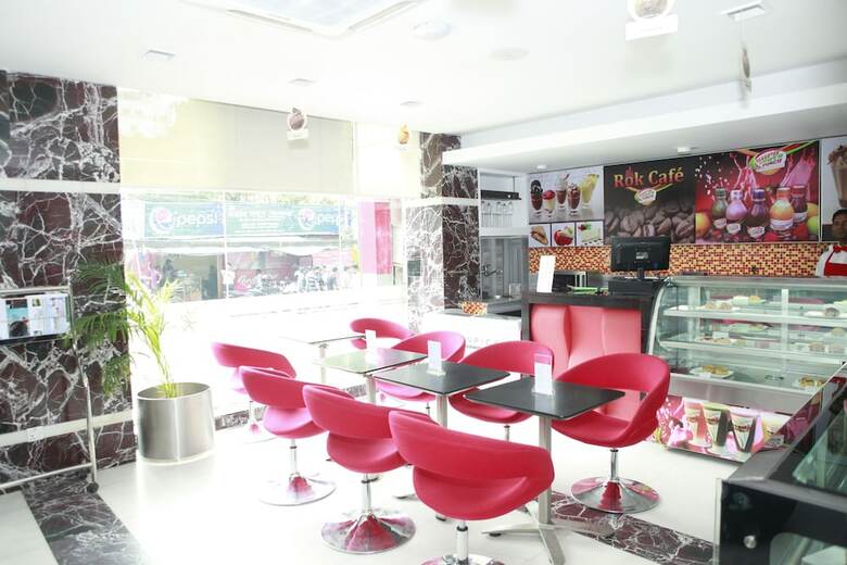 Innotel Luxury Business Hotel