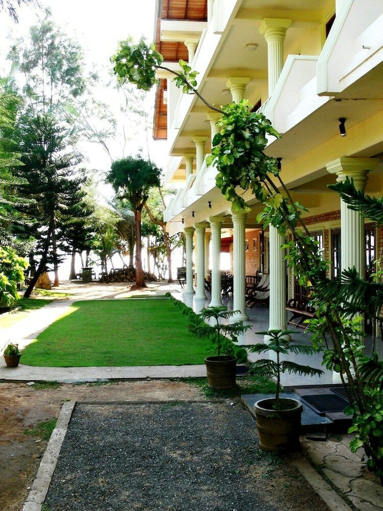 Hotel Time N Tide Beach Resort
