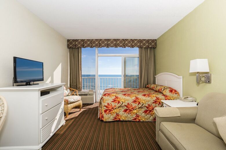 Maritime Beach Club By Capital Vacations