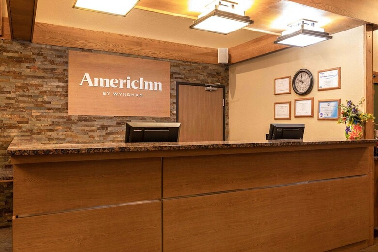 Hotel Americinn By Wyndham Roseau