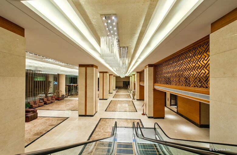 Muong Thanh Luxury Quang Ninh Hotel
