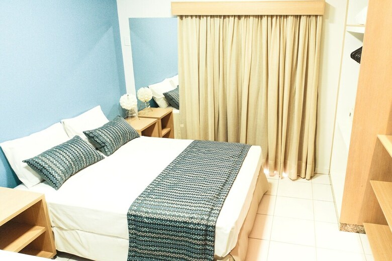 Lagoa Quente Hotel