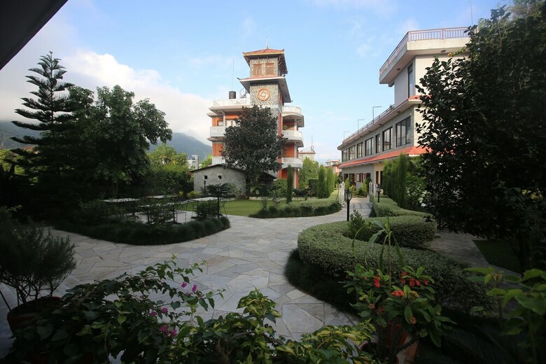 Hotel Peninsula