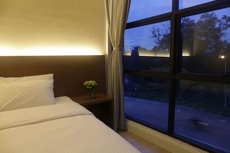 I Am Jazz Boutique Hotel