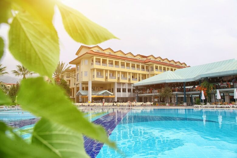 Hotel Queen's Park Le Jardin - All Inclusive