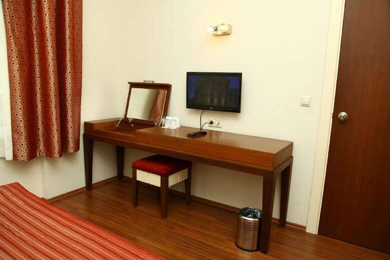 Hotel Queen's Park Le Jardin - All Inclusive