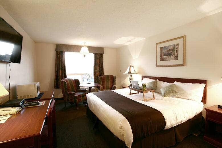 Hotel Foxwood Inn & Suites